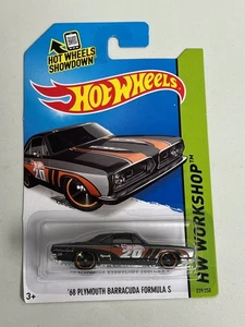 Hot Wheels 68 Plymouth Barracuda Formula S 1:64 Scale Die Cast 2013 BFG75 A115 - Picture 1 of 2