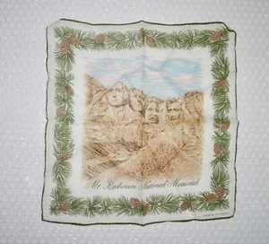 mT RUSHMORE PAÑUELO CONMEMORATIVO NACIONAL VINTAGE RECUERDO VIAJE AÑOS 50 neocurio - Imagen 1 de 5