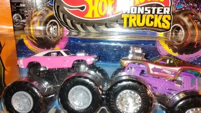 CARGADOR HOT WHEELS MONSTER TRUCKS (2 paquetes) vs. RODGER DODGER y ruedas Express MINI s Foto 1 de 4