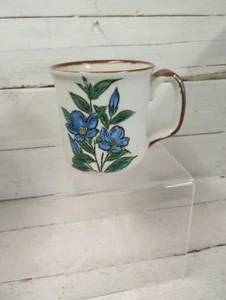 Vintage Japanische Glockenblume Steinzeug Becher Bauernhaus Cottagecore Dekor.  - Bild 1 von 7