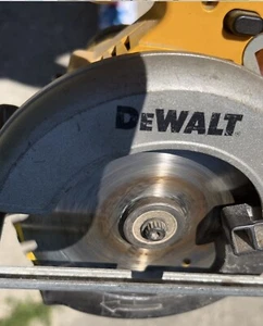 DEWALT DW936 18V CORDLESS CIRCULAR TRIM SAW and Battery dc9096 no charger works - Picture 1 of 12