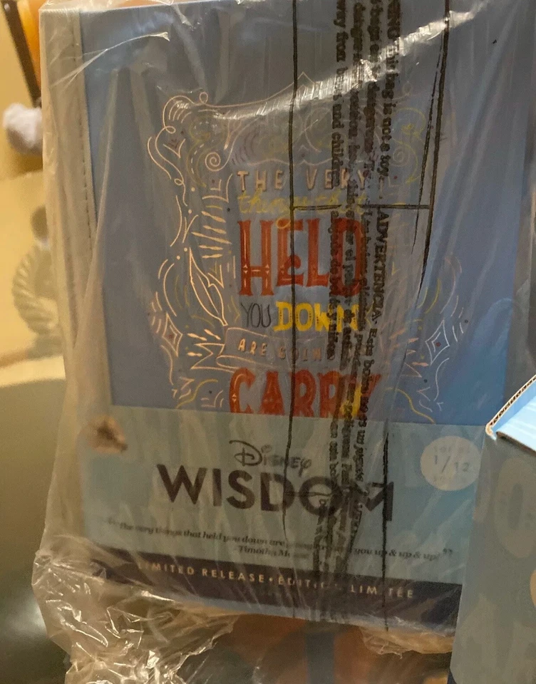 Disney Store Wisdom January Dumbo Journal Limited Edition Series 1 of 12 From US - Image 1 of 1
