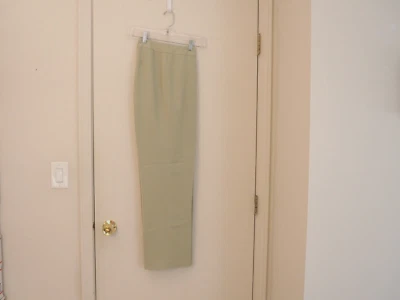 Nuevo Pantalones de Vestir JOSEPHINE CHAUS Verde Oliva 100% Seda Piernas Rectas Forrados Talla 8 Foto 1 de 3