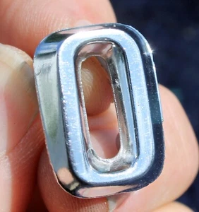 NOS NEW 1960 1961 CHEVROLET Impala Hood Letter "O" Emblem 60 61 Chevy OEM 97-1 - Bild 1 von 8
