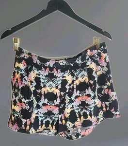 Tibi New York Shorts Black Geometric Print  Womens 2 Pockets Lightweight  - Picture 1 of 8