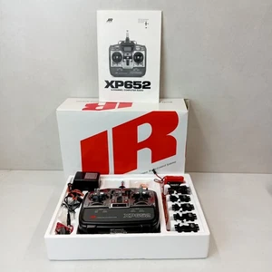JR RC XP652 Set Radio Trasmettitore Ricevitore Servos Aereo Elicottero Retrò 35mhz - Foto 1 di 9