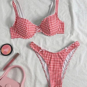 Conjunto de bikini de dos piezas con lazo a cuadros de guinga con aros rojo XS - Imagen 1 de 11