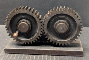 De colección Manivela Escritorio Decoración Engranajes de Acero en Base El Fidget Spinner Original *Video - Imagen 1 de 5