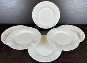 "6 platos de ensalada Pottery Barn Seashore blancos 8 1/2"" borde concha de mar" - Imagen 1 de 13
