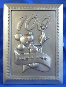Marco de fotos "100 años de magia" 4x6 + prendedor de Mickey Mouse coleccionable, excelente - Imagen 1 de 10