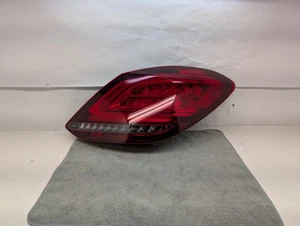 2019 2020 2021 Mercedes-Benz C300 C43 C63 Taillight Right Side 205 906 50 03 - Picture 1 of 8