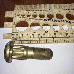 5306-00-383-4957 Ribbed Shoulder bolt MS51946-2 - Picture 1 of 6