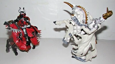 PAPO ERA MEDIEVAL ARMA MAESTRO UNICORNIO Y DRAGÓN CABALLERO Y CABALLO 2007, 2006 Foto 1 de 4