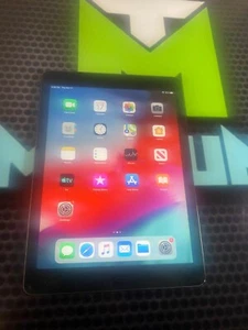 Apple iPad Air 1st Gen A1474 16GB Wi-Fi 9.7in Tablet Space Gray iOS 12 - Good - Picture 1 of 3