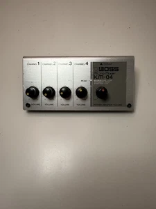 🎛️ Micromezcladora vintage BOSS KM-04 - Usada - Hecha en Japón - Imagen 1 de 6