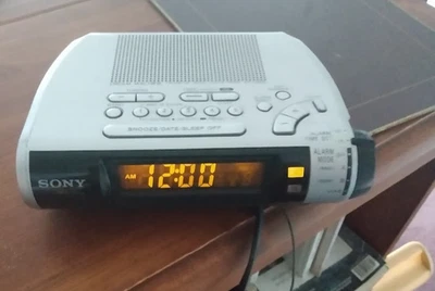 Sony ICF-C253L Dream Machine Radio Alarm Clock Working - Image 1 of 4