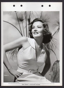 GENE TIERNEY sexy busty actress 1950 Vintage Orig Photo DBW keybook - Picture 1 of 2