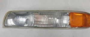 1999-06 Chevy Silverado Tahoe Suburban Lt Marker/ Running Light OEM GM - Picture 1 of 5
