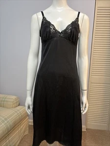 Vintage WISE BUYS  Maidenform Black Nylon Full Slip Lace adjustable straps Sz 32 - Picture 1 of 11