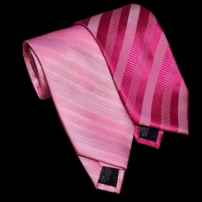 Hermosas corbatas rosadas para hombre Frasi & Steve Harvey look tejido primavera Foto 1 de 4