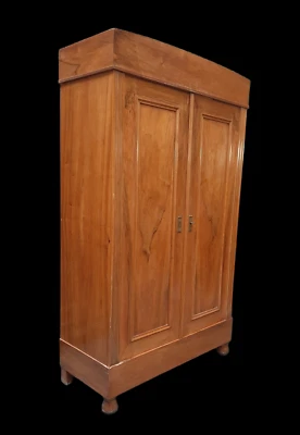 Alter Kleiderschrank / Wäscheschrank / Dieleschrank / Holzschrank  - Bild 1 von 4