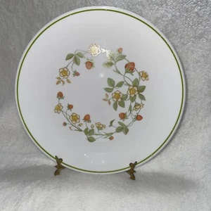 Vintage Corelle Strawberry Sundae Dinner Plate *Retired Design* 10 1/2in - Picture 1 of 5