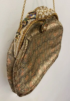 Старинный винтажный азиатский клатч из парчи 1930-х годов с позолоченной и эмалированной рамой как есть - Изображение 1 из 4