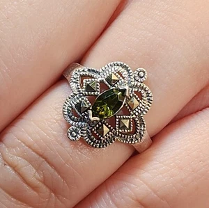 925 Sterling Silver Peridot & Macarsite Filigree Ring Size 8 - Picture 1 of 6