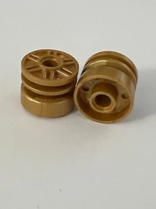 Lego Parts 55981 (2pcs) Wheel 18mm D. x 14mm with pin Hole, Fake Bolts / Spokes - Picture 1 of 8