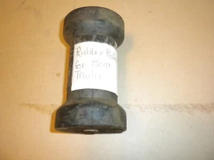 Boat Trailer Spool Roller - 5"  Long x 3"  Diameter (Black Hard Rubber) - Bild 1 von 2