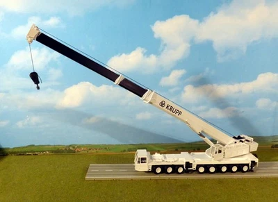 Autogru Conrad Krupp gru mobile in scala 1:50 modello molto pesante - Immagine 1 di 4