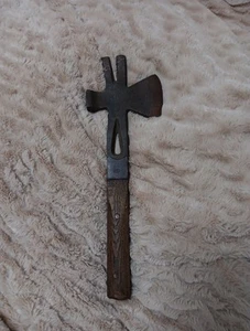 Antique RARE HATCHET TOOL AXE Spikes And Nail Puller - Picture 1 of 6