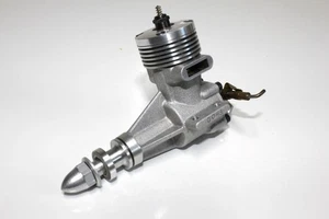 Rare 1967 Paul Bugl & Hirtenberger HP 15 / 2.5cc Team Race Glow Model Engine - Picture 1 of 9