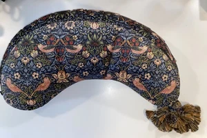 DockATot La Maman Wedge Nursing Pillow Tassel Morris strawberry thief CLEAN EUC - Picture 1 of 12