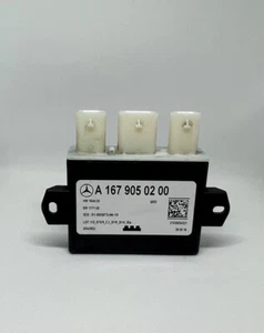 Mercedes  Benz C300 Rear Bumper Switch Control Module  19  21 A1679050200 - Picture 1 of 2