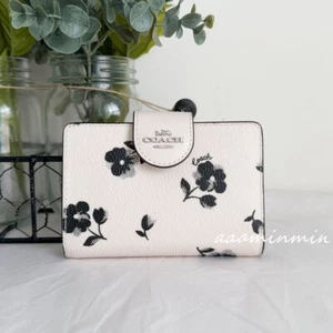 Cartera Coach mediana con cremallera en esquina con estampado floral CP419 NUEVA CON ETIQUETAS - Imagen 1 de 9