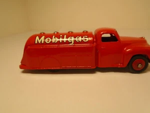 VINTAGE DINKY TOYS #30P/440 STUDEBAKER PETROL TANKER TRUCK  RESTORED MINTY!!  - Picture 1 of 11