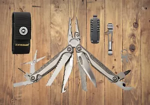 Leatherman Charge Plus TTI pinza multiuso manico in titanio (made in USA) - Bild 1 von 10