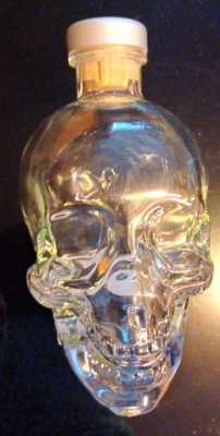 Calavera de vidrio transparente Crystal Head Vodka ~ Botella vacía ~ Dan Akroyd 750 ml Foto 1 de 4