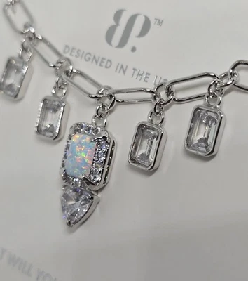 炸弹派对 2025 年 10 月项链 NK86438 'A Twirl Of Truth' 火蛋白石铑 — 第 1/4 张图片