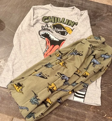 Conjunto de pijama Wonder Nation para niños L 10-12 Dino Chillin’ Mode camisa y pantalones de lana Foto 1 de 4