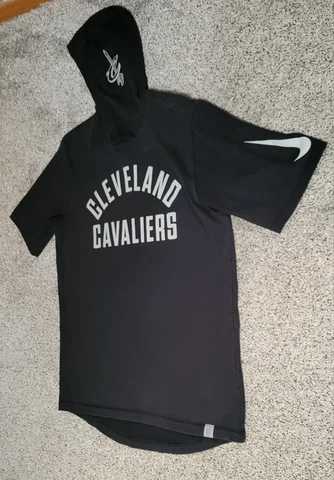 Nike Cleveland Cavaliers Short Sleeve Hoodie Cover