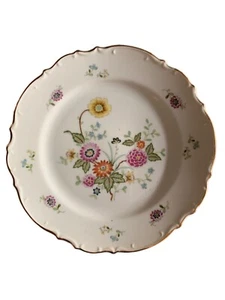 Vajilla Sone patrón floral hecha en Japón porcelana 5496 borde festoneado - Imagen 1 de 7
