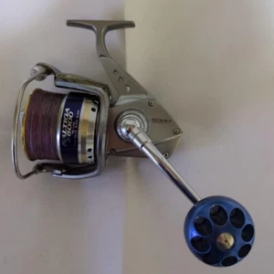 Carrete giratorio Daiwa Saltiga Z 6000 hecho en JAPÓN sin CAJA USADO - Imagen 1 de 12