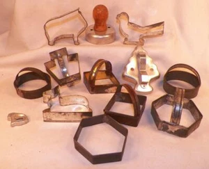 13 Vintage Cookie Cutters Tin Aluminum Keystone Xmas Tree Bird Cat Sheep #14 - Picture 1 of 9
