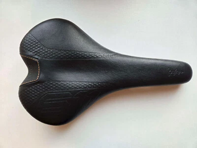 SQlab 611 Ti-Tube Alloy Saddle 15cm - Image 1 of 4