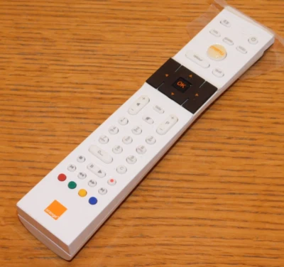 NEUVE télécommande BLANCHE commande ORANGE BOX INTERNET RC1974112/02 decodeur - Photo 1/4