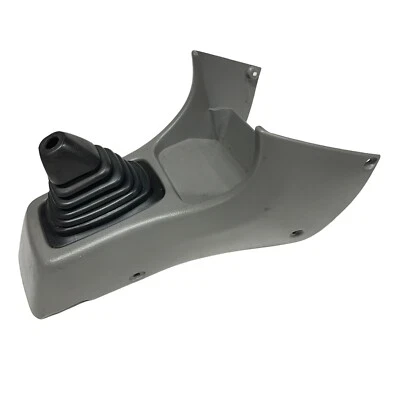 Geo Metro 1993 5 velocidades OEM consola central arranque de cambio bisel gris 92 93 94 Foto 1 de 4