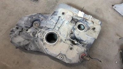 Used Fuel Tank fits: 2006 Toyota Highlander  Grade A Foto 1 de 4