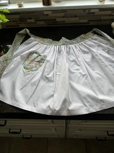 Vintage Half Apron Cotton Hostess Light Pink Flowers MCM Retro Pocket - Picture 1 of 4